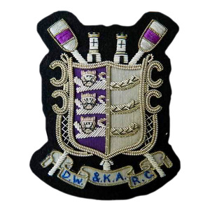 Insignia de corona de oro de la mejor calidad, insignias de cresta de alambre de lingotes bordados, decoración de encaje cosido de Metal de alta calidad - Product Image 3