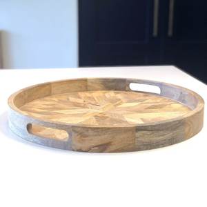 Elegante bandeja de madera hecha a mano para el hogar, hoteles, cafeterías y restaurantes, a un precio económico, por CRAFT ZONE EXPORT. - Product Image 2