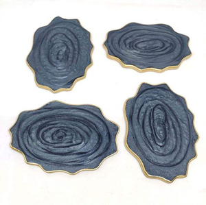 Posavasos de resina epoxi hechos a mano de alta calidad con diseño artístico para regalos personalizados a un precio asequible. - Product Image 1