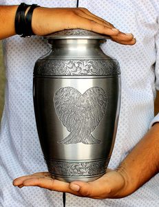 Urne funéraire classique en métal 2026, grande capacité, prix de gros, urnes pour cendres humaines, fournitures funéraires, Inde - Product Image 5