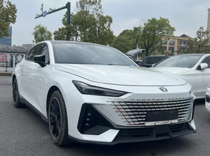 UNI-V 2025 1.5T AWD con Navegación Inteligente, Auto Usado Automático, Neumáticos R15, Interior Claro, Asientos de Cuero, Volante a la Izquierda, Llantas de Aleación de Aluminio - Product Image 4