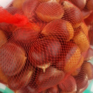 เกาลัดสดแช่แข็งทั้งลูก ผลผลิตใหม่ ได้รับการรับรองมาตรฐาน HACCP รสหวานธรรมชาติ ปอกเปลือกแล้ว เหมาะสำหรับอุตสาหกรรมอาหารและขนมขบเคี้ยว มีจำหน่าย - Product Image 1