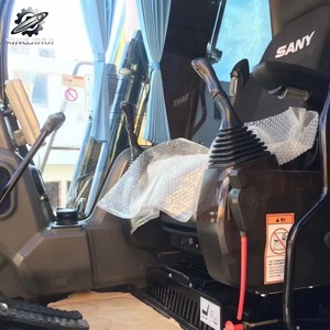 รถขุด SanySY135C มือสอง ขนาด 13.5 ตัน บุ้งกี๋ 0.6 ลบ.ม. แบรนด์จีนแท้ รถขุดตีนตะขาบขนาดกลางสำหรับงานก่อสร้าง ชั่วโมงการใช้งานต่ำ ได้รับการรับรองมาตรฐาน CE - Product Image 4
