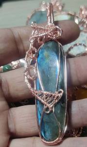 Impressionnant pendentif Coper en métal fait main Labradorite 30To35mm ensemble percé avec lunette ensemble pour bijoux de mode avec cadeau d'anniversaire - Product Image 3