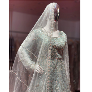 Lehenga de Diseño en Tela de Red con Detalles de Lentejuelas y Adornos de Pedrería para Fiestas - Product Image 2