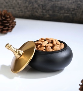 Boîte d'amande en métal avec couvercle Boîte à bonbons en aluminium décorative pour la maison Décoration de cadeau de mariage Boîte de rangement pour fruits secs et noix - Product Image 5