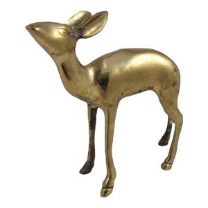 Pièces de décoration de renne en aluminium modernes et à la mode avec des finitions polies pour créer de superbes présentoirs de table de vacances. - Product Image 5