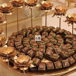 Platos de aluminio pulido hechos a mano en India, desechables, personalizados para los Emiratos Árabes Unidos, venta al por mayor. - Product Image 6