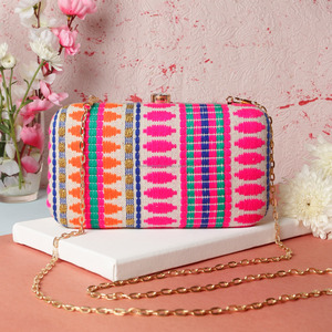 Sacs de soirée en tissu d'embrayage à main de pièce de travail de broderie de luxe pour les fêtes de mariage exportation mondiale à bas prix de l'Inde - Product Image 4