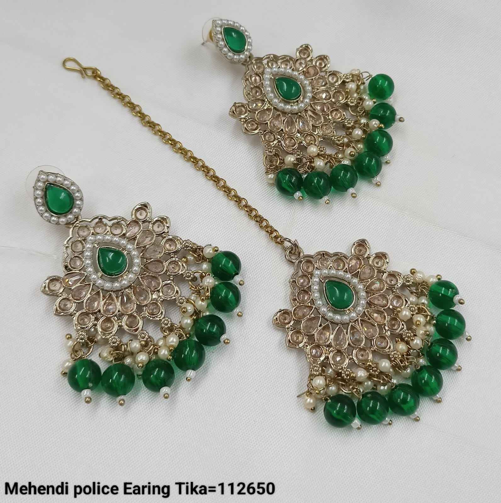 สีเขียว