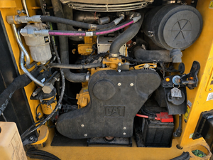 Cargadora compacta Cat 289D3 de alta calidad, diseñada para proyectos de construcción exigentes, con motor confiable y capacidad de elevación superior. - Product Image 3