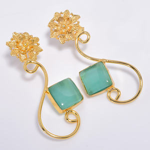 Pendientes de piedras preciosas de latón chapados en oro de 14 quilates hechos a mano para niñas y mujeres, joyería de moda para bodas y otras ocasiones - Product Image 5