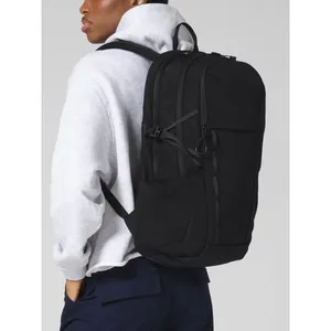 Sac à dos d'extérieur 25L avec gadgets durables recyclés – Catégorie promotionnelle - Product Image 4