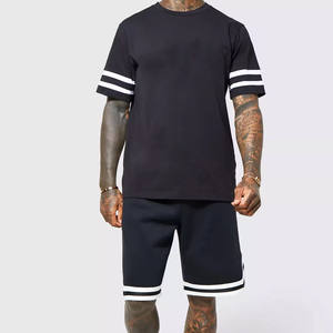 2025 nuevos conjuntos de pantalones cortos de Color sólido con hombros caídos informales personalizados para hombre, conjunto corto de 2 piezas ajustado para hombre - Product Image 4