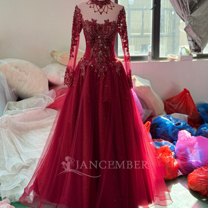 ชุดราตรีทรงเอไลน์ผ้าทูลสีแดงสวยหรู แขนยาว รุ่น Jancember XS256 เหมาะสำหรับงานปาร์ตี้ - Product Image 3