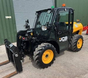 Manipulador Telescópico Compacto JCB 516-40 con Motor, Capacidad de 1600 kg, Altura de Elevación de 4 m, Maquinaria para Almacenes, Talleres de Reparación, Nuevo y Usado - Product Image 5