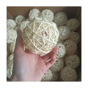 Bola de mimbre redonda de Navidad hecha a mano, varias formas y tamaños, artesanías de mimbre hechas en Vietnam, venta al por mayor disponible - Product Image 1