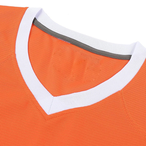 เสื้อฟุตบอลอเมริกันแบบมืออาชีพสำหรับขายส่ง OEM พิมพ์ลายได้ตามต้องการ ระบายอากาศได้ดี ผลิตจากโพลีเอสเตอร์ 100% สำหรับชุดกีฬา - Product Image 6