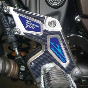 Kit Pedane 3D per Yamaha Tenere 700 Modello 2022 con Adesivi Serbatoio e Decalcomanie Moto - Product Image 1