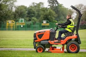 Kubota รถแทรกเตอร์สวนขนาดเล็ก2จังหวะแบบ G261HD รถตัดหญ้าอุตสาหกรรมเครื่องตัดหญ้า125cc เครื่องยนต์24โวลต์สำหรับใช้ในฟาร์ม - Product Image 4
