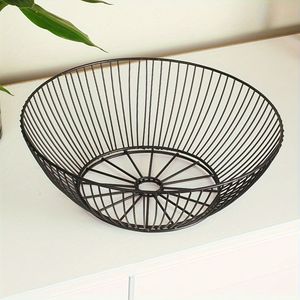 Cesta de hierro de metal inspirada en Casa de Campo Grande con diseño de alambre ventilado asas resistentes y acabado rústico clásico - Product Image 1