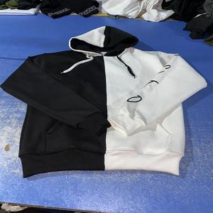 เสื้อฮู้ดสีทูโทนสำหรับผู้ชายดีไซน์ตามสั่งพร้อมโลโก้ที่กำหนดได้เอง - Product Image 1