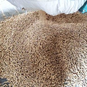 Briquettes de granulés de bois beige en vrac pour systèmes de chauffage - Product Image 2