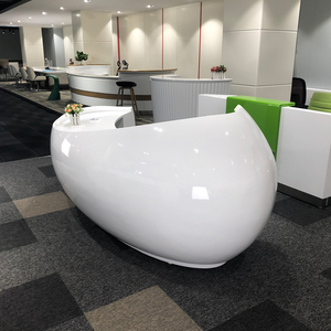 Modern Luxury White Wooden Reception <b>Desk</b> Commercial Hotel Lobby Counter Furniture Curved Lighted Service Table for Beauty Salon - Product Image 3
