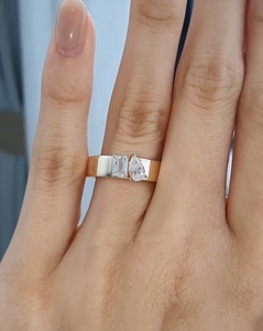 Toi et Moi Lab แหวนหมั้นเพชรสำหรับปลูก1.00 CTW มรกตลูกแพร์ตัดห้องแล็บแหวนสองชิ้นสีเหลืองทองสำหรับเจ้าสาว - Product Image 5