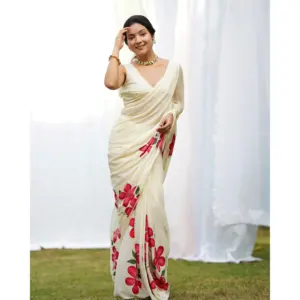 Sari Apsara de chinnon con estampado floral pintado a mano, corte holgado, elegante y ligero, ideal para fiestas y bodas para mujer. - Product Image 3