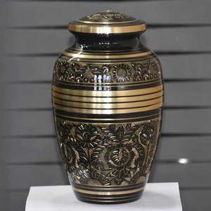 Custom Metal Pet Cremation Urn Handcrafted <b>Baby</b> Ashes Container Wholesale Funeral Memorial Box - Product Image 3