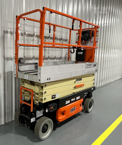 Plateforme élévatrice à ciseaux électrique la plus vendue, 6 m, pour travaux en hauteur en intérieur, JLG 2030ES, capacité de charge 363 kg - Product Image 2