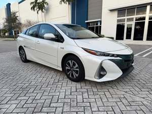 Toyota Prius Prime Premium 2017, Listo para Enviar - Product Image 2