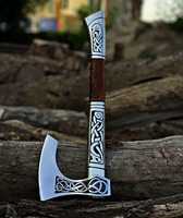 Hache de bataille viking en acier à haute teneur en carbone, fabriquée à la main, avec manche en bois et fourreau en cuir, hache gravée, idée cadeau DIY pour lui avec fourreau