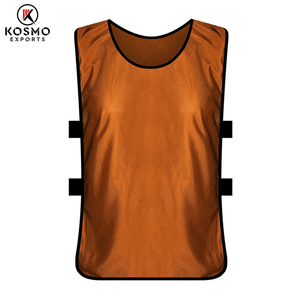 Venta al por mayor colorido fútbol Jersey chaleco fútbol y baloncesto Pinnies entrenamiento Baberos para niños y adultos - Product Image 5