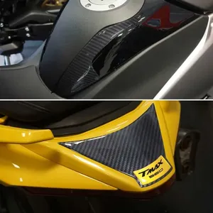 Kit Protezioni Adesive 3D Gialle per Scooter Compatibili con Yamaha Tmax 560 2022-23 Adesivi Moto - Product Image 4