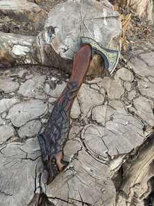 Thewizcrafts Vente en gros, service OEM/ODM personnalisé de haute qualité, hache en acier damas gravée, dos plat, HRC 58-60 - Product Image 3