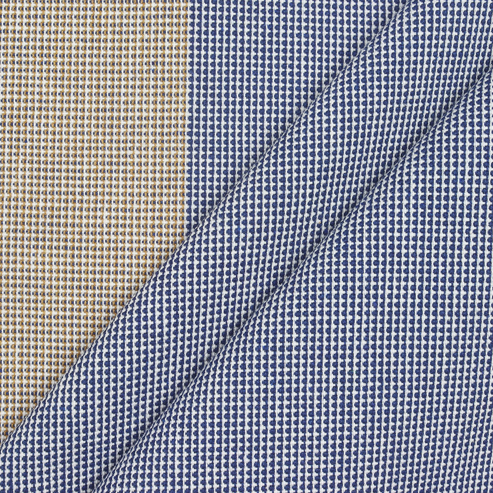 สีเทาเข้ม