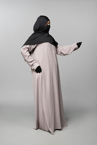 Top Abaya Exportateur vers l'Europe et les USA Designs modernes et traditionnels disponibles dans toutes les tailles du Small au XXl pour chaque client - Product Image 5