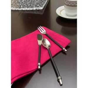 Cuillère de mariage en acier inoxydable à poignée moulée en laiton noir d'Inde parfaite pour les ustensiles de cuisine fêtes d'hôtel et accessoires de salle à manger - Product Image 2