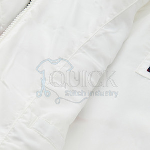 Chaqueta Acolchada Personalizada de Alta Calidad, Ecológica, Transpirable, Ligera, Impermeable, con Cuello Alto y Logotipo Frontal - Product Image 6