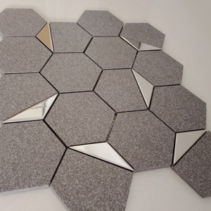 Azulejo en EveryCorner 73mm Hexágono Plata PVD Azulejo de mosaico de cerámica Mate para aplicaciones interiores Paredes de baño y áreas de Ducha - Product Image 3