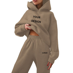 Nuevo logotipo personalizado bordado y diseño de manga larga de poliéster de alta calidad para mujer chándales con capucha conjunto deportivo de dos piezas - Product Image 4