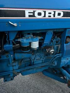 Tractor Ford 5610 Original de 70 CV para Motor de Alta Productividad, Muy Limpio, con Componentes Esenciales como Bomba y Caja de Cambios - Product Image 6