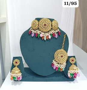 ENSEMBLE DE BIJOUX INDIENS TRADITIONNELS ET À LA MODE EN CUIVRE ENSEMBLE DE BIJOUX DE MARIAGE POUR FEMMES BOUCLES D'OREILLES ET COLLIER - Product Image 2