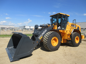 Excavatrice HL965 de chargeuse sur pneus 198KW à roues meilleure construction de machines à vendre - Product Image 4