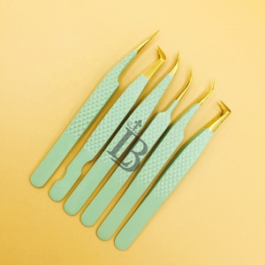 Nouvelles pinces à extensions de cils très demandées, à pointe dorée, avec logo Mink, pointe en fibre offerte et manche incurvé offert - Product Image 2