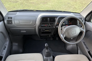 Vehículo Usado a Precio Accesible - Volante a la Izquierda |   Volante a la derecha |   SUZUKI EVERY JUNIOR TURBO 4WD 1999, 5 velocidades - Product Image 4