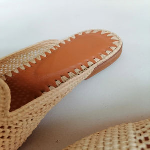 รองเท้าแตะและรองเท้าสานราฟเฟียทำมือจากโมร็อกโกราคาส่งถูก เป็นมิตรกับสิ่งแวดล้อม สำหรับผู้หญิงและผู้ชาย สั่งซื้อจำนวนมากจากผู้ผลิตโดยตรง - Product Image 4