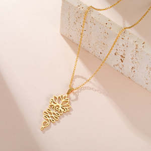 Pendentif Fleur de Lotus Minimaliste en Argent Sterling 925 et Moissanite, Creux, Plaqué Or, Bijou de Luxe, Cadeau pour Femmes et Filles - Product Image 2